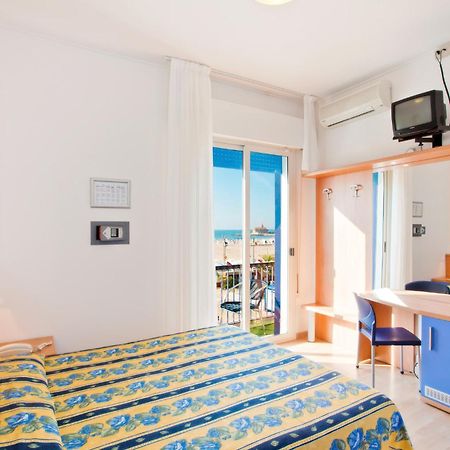 קאורלה Hotel Riviera מראה חיצוני תמונה