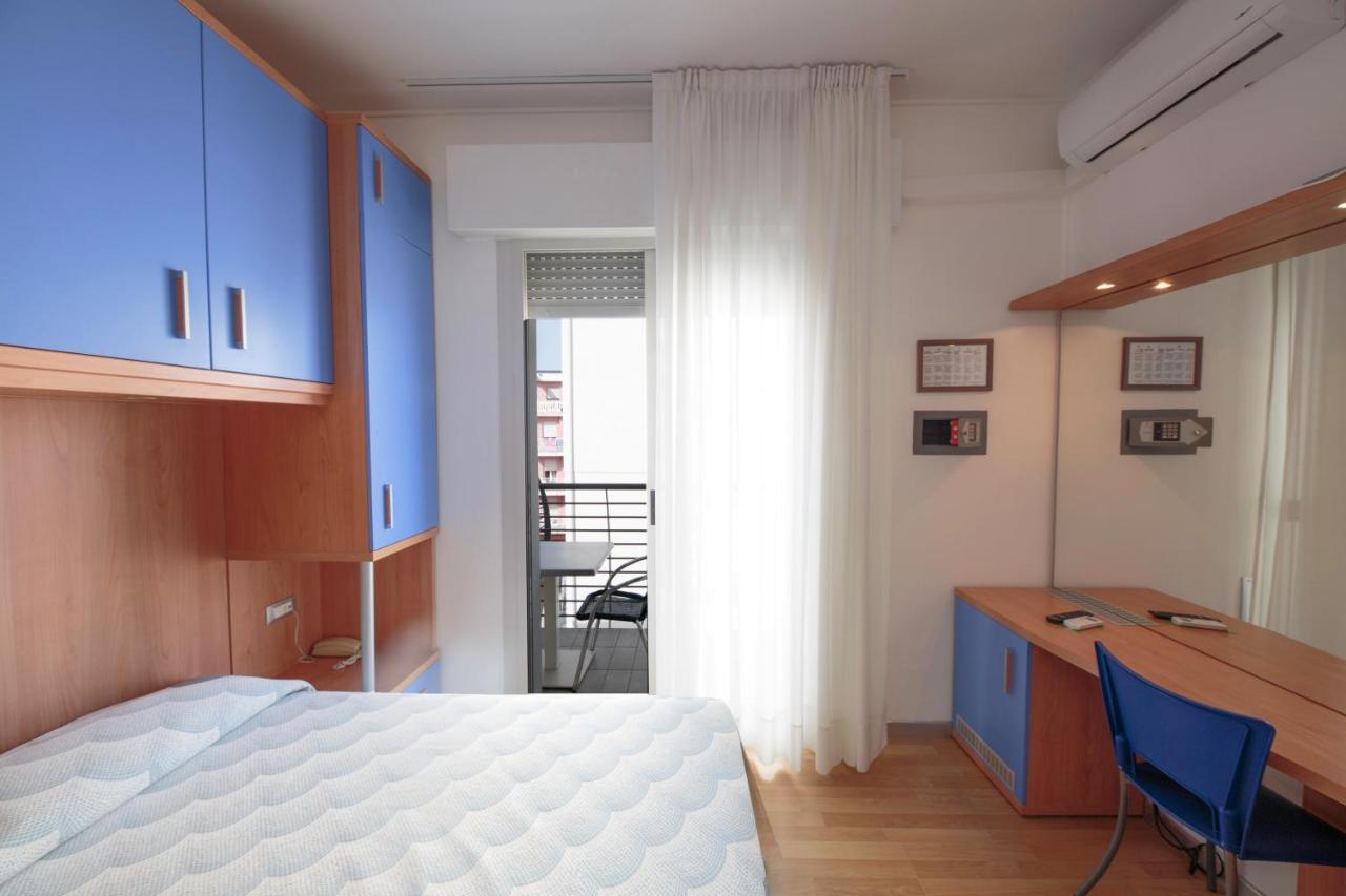 קאורלה Hotel Riviera מראה חיצוני תמונה