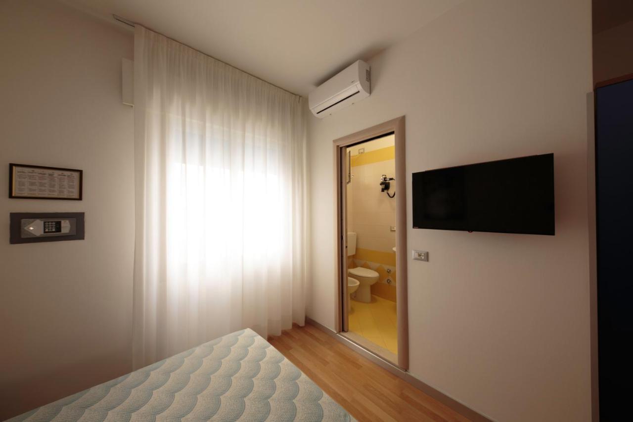 קאורלה Hotel Riviera מראה חיצוני תמונה
