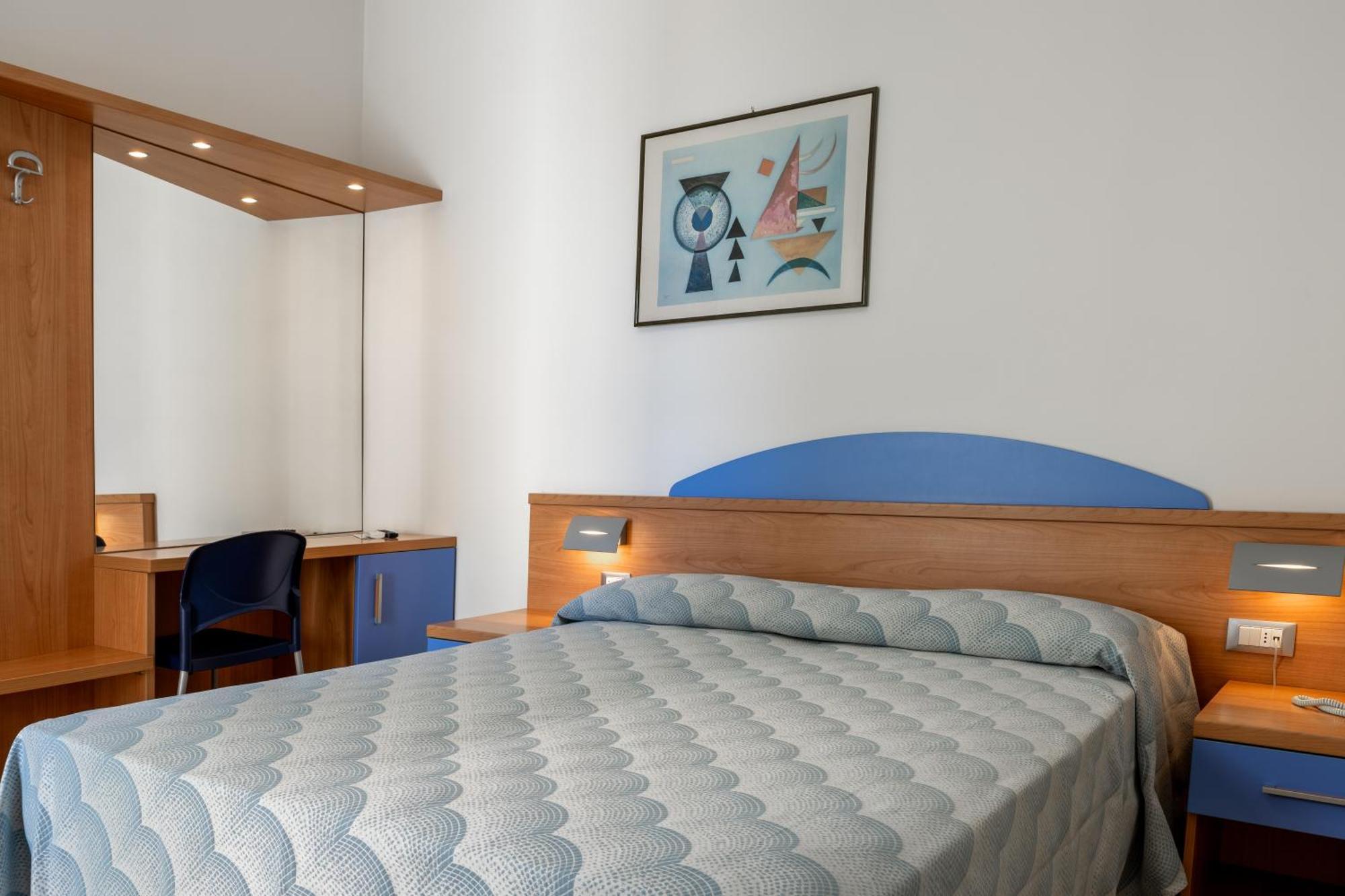 קאורלה Hotel Riviera מראה חיצוני תמונה
