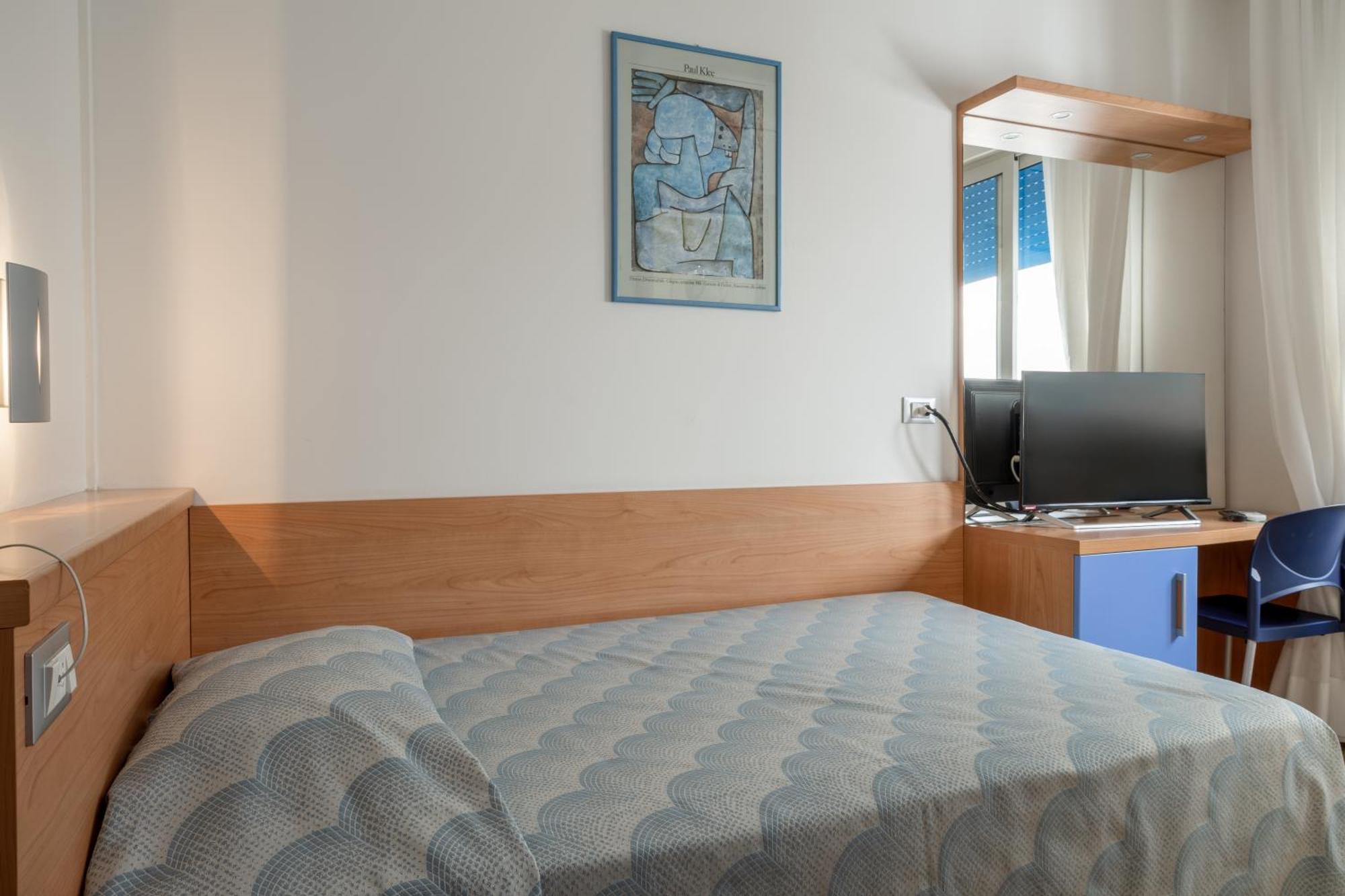 קאורלה Hotel Riviera מראה חיצוני תמונה