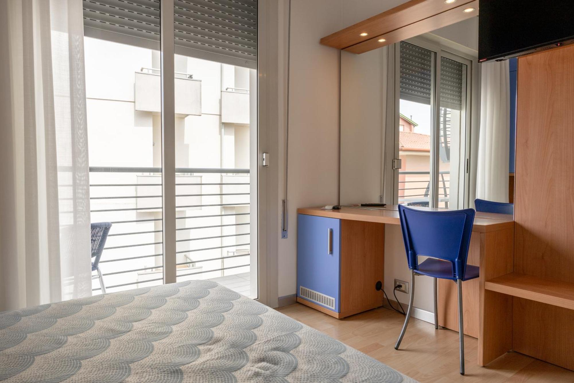 קאורלה Hotel Riviera מראה חיצוני תמונה