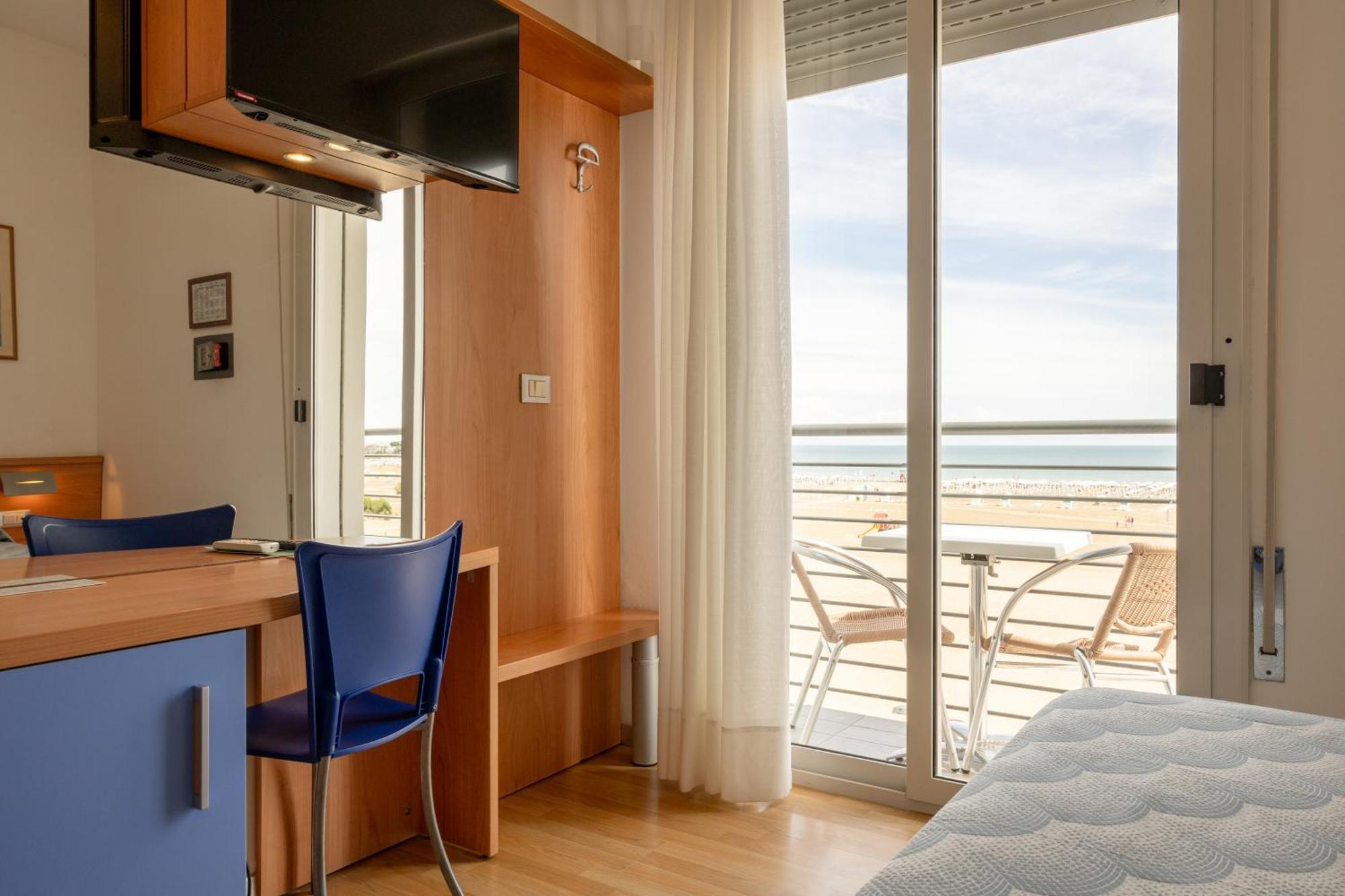 קאורלה Hotel Riviera מראה חיצוני תמונה