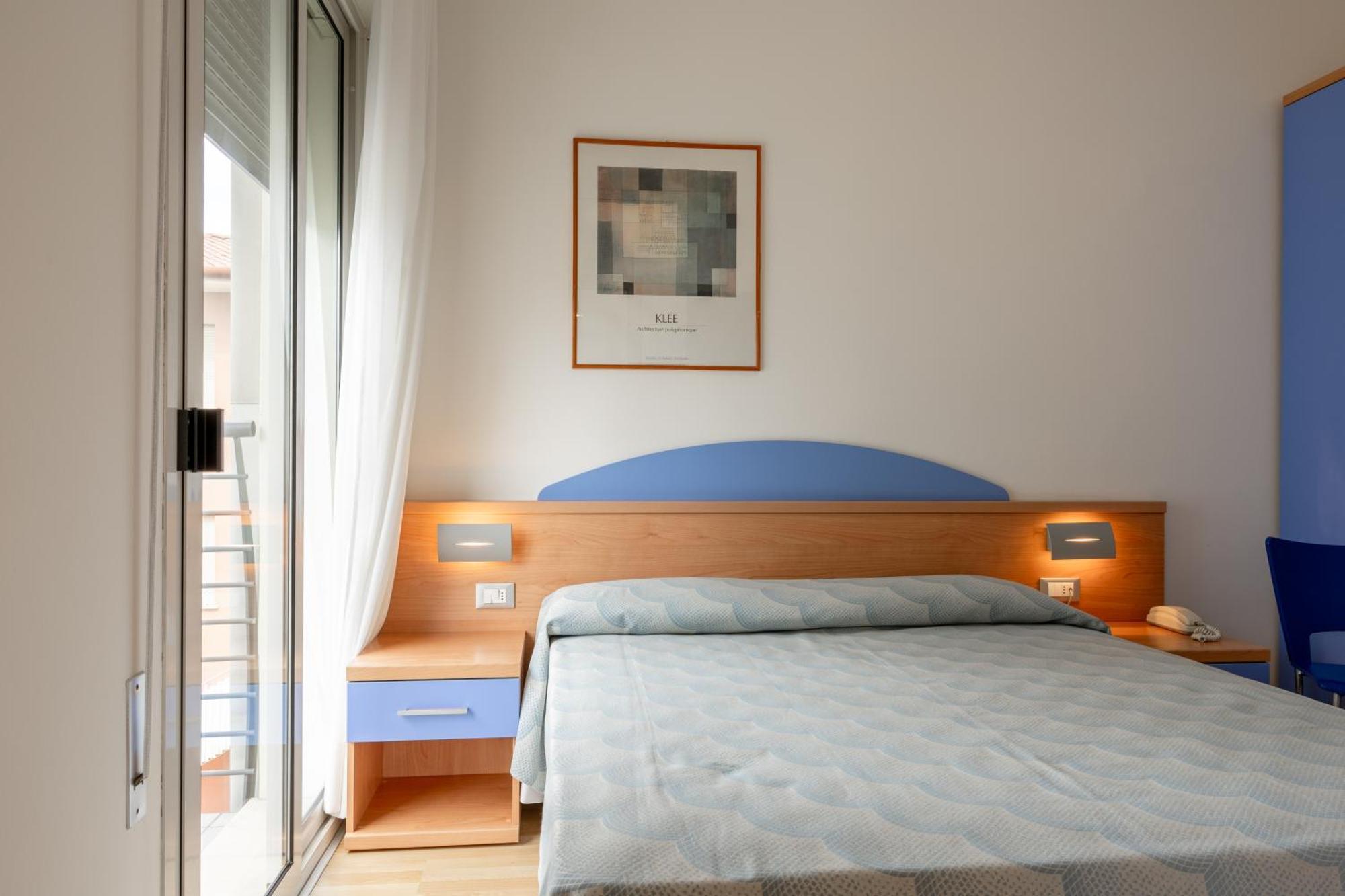 קאורלה Hotel Riviera מראה חיצוני תמונה