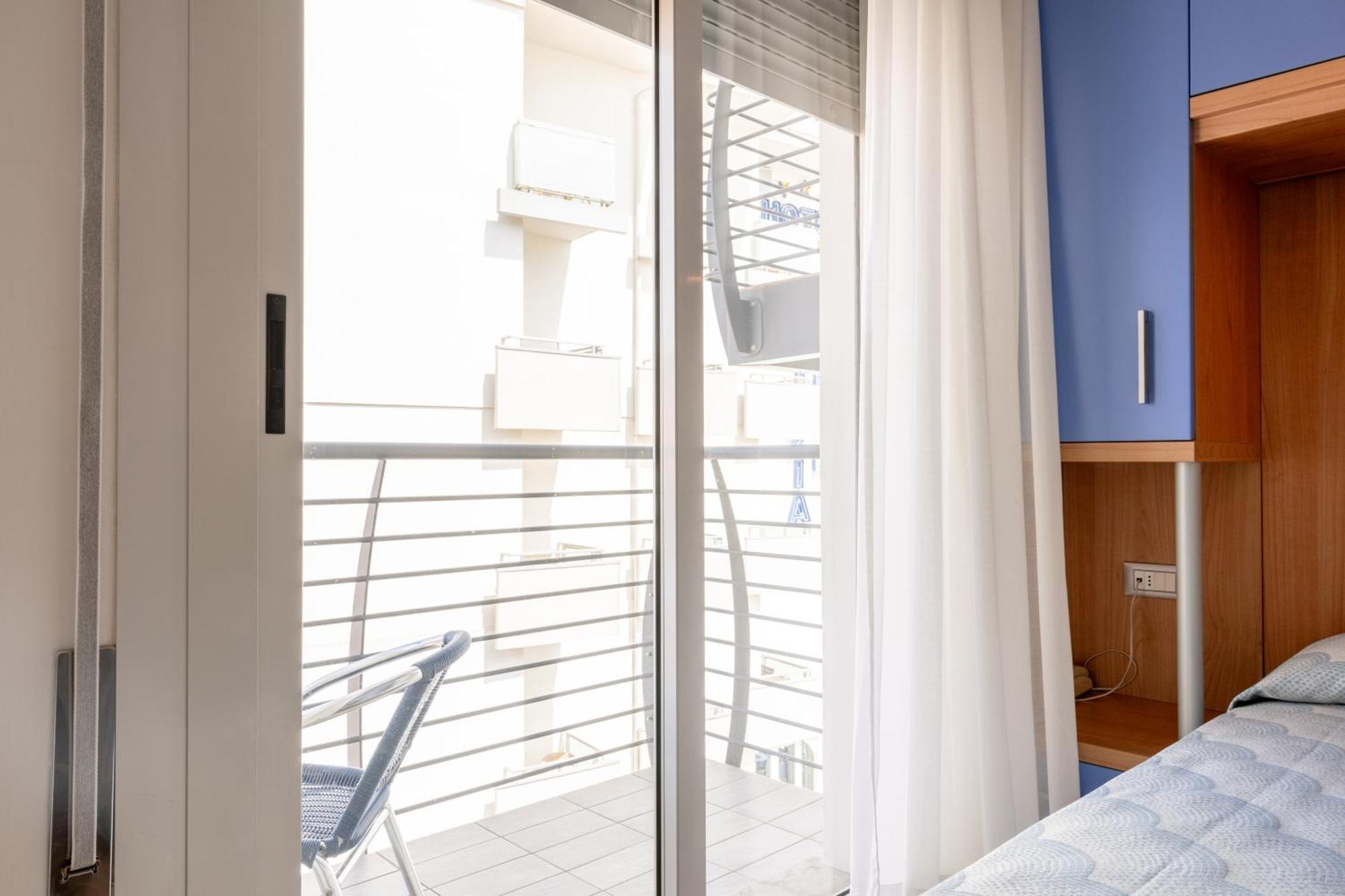 קאורלה Hotel Riviera מראה חיצוני תמונה