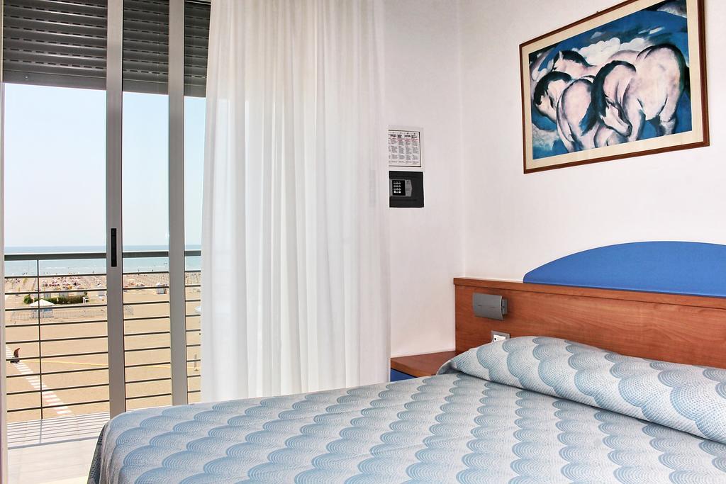 קאורלה Hotel Riviera מראה חיצוני תמונה